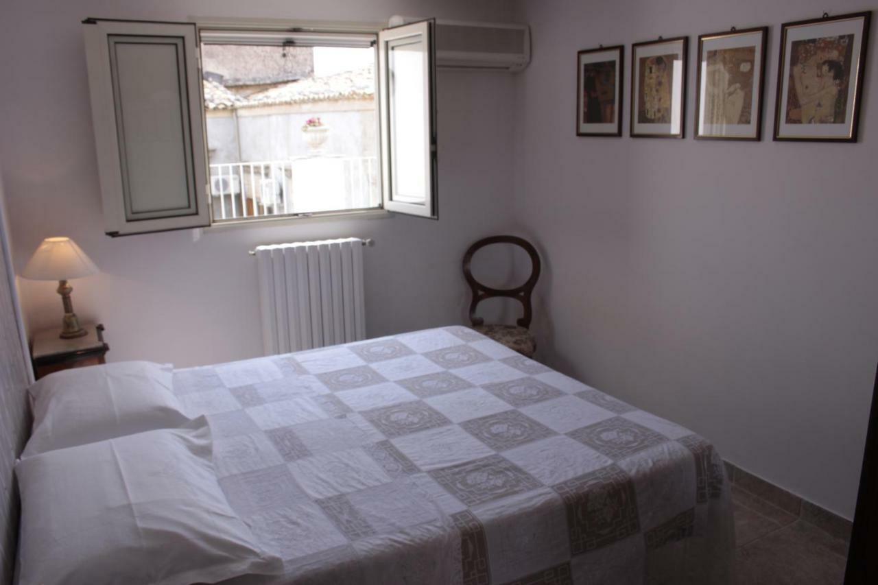 B&B Loft Famiglia Arezzo Ragusa Luaran gambar